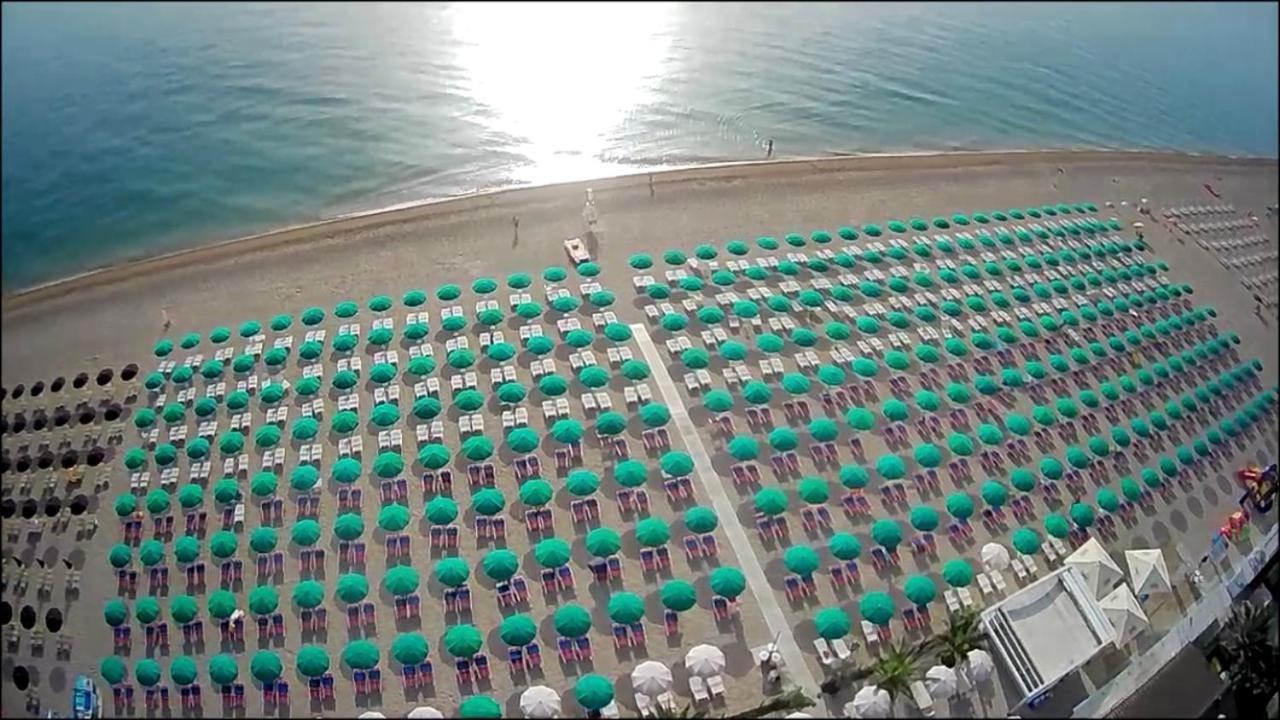 مبيت وإفطار نومانا La Perla Relais المظهر الخارجي الصورة