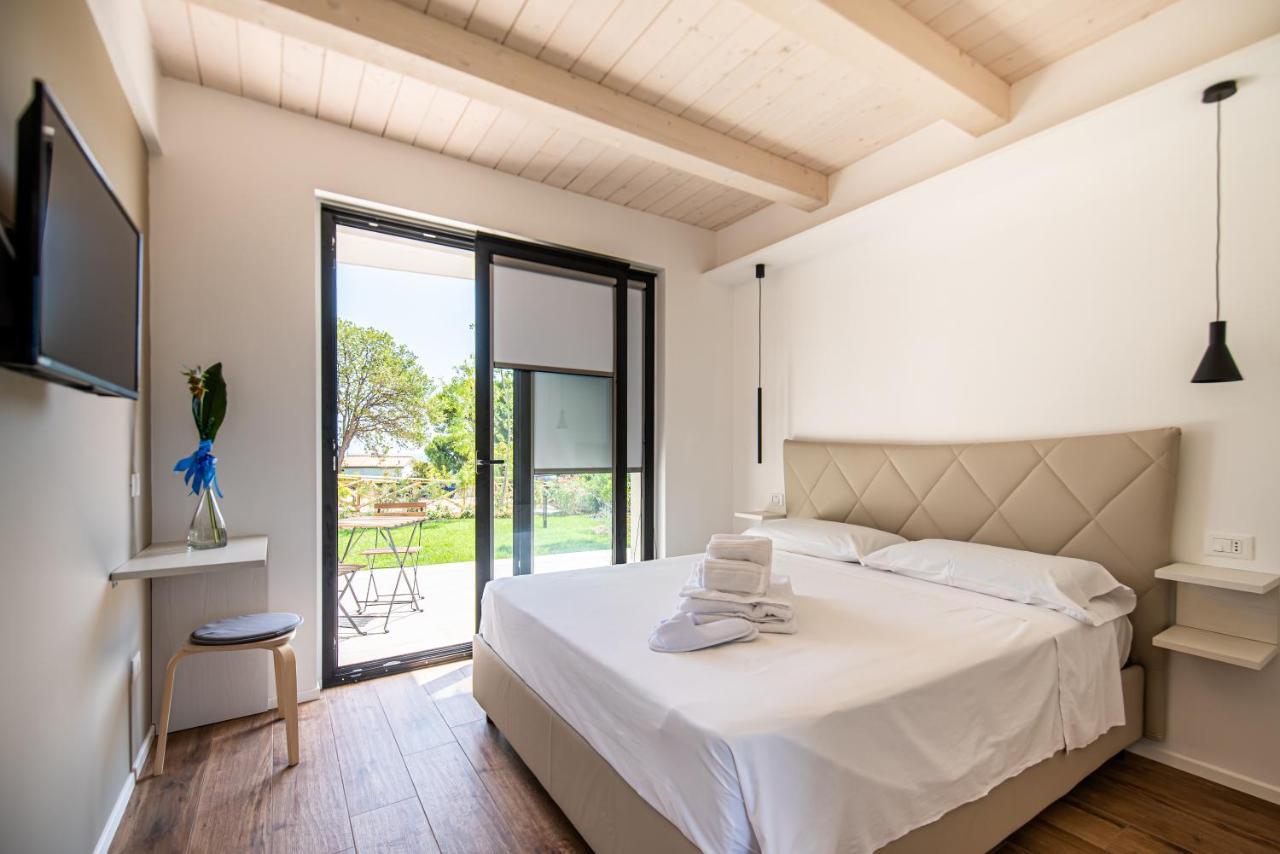مبيت وإفطار نومانا La Perla Relais المظهر الخارجي الصورة