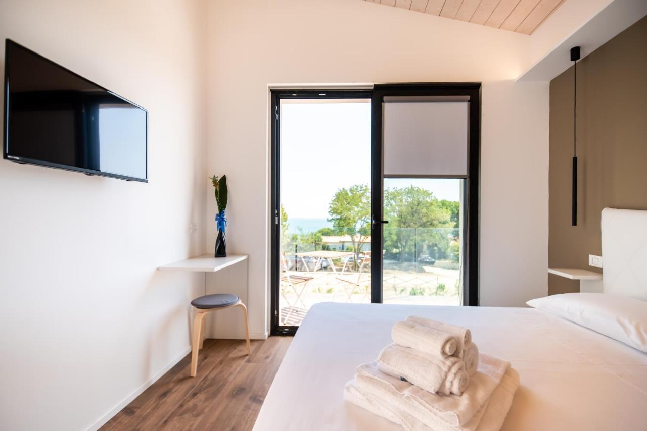 مبيت وإفطار نومانا La Perla Relais المظهر الخارجي الصورة